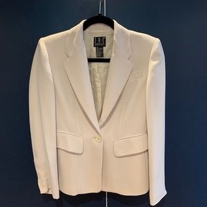 INC International Concepts Winkle Free Machine Washable Suit Size 4P